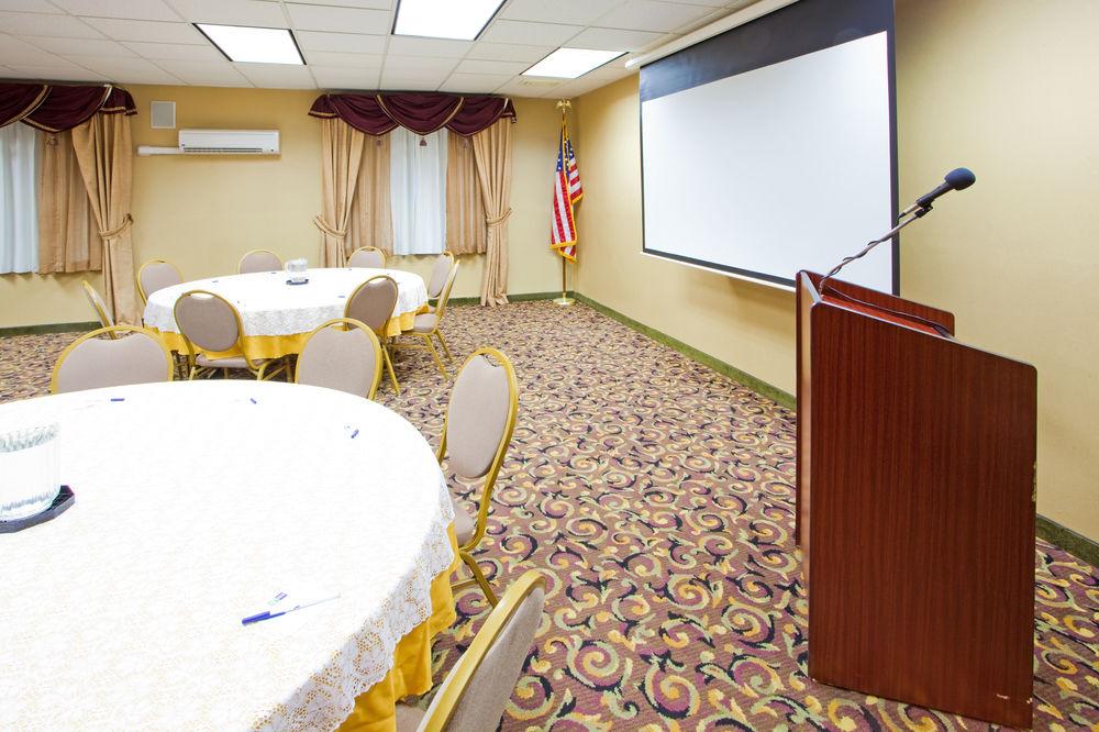 Holiday Inn Express Prince Frederick By Ihg Exterior foto