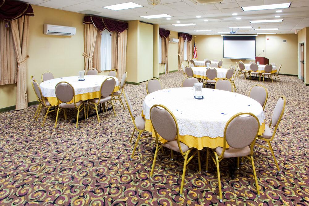 Holiday Inn Express Prince Frederick By Ihg Exterior foto